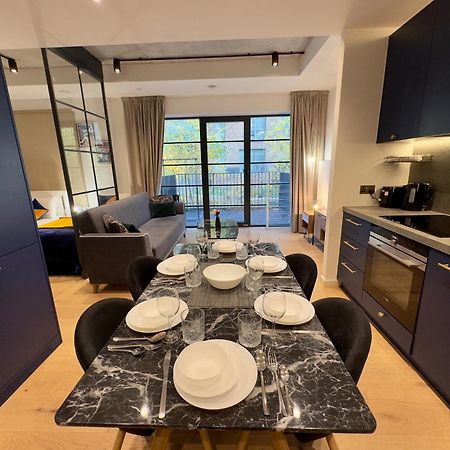 Amazing Cosy Apartment, Next To O2 Arena And Close To London Excel, Secure Parking Exterior photo
