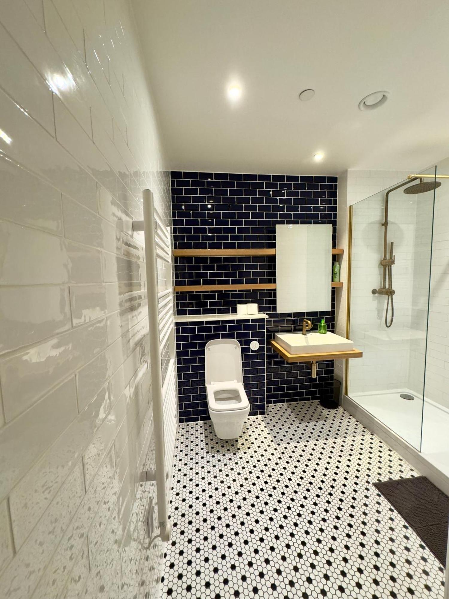 Amazing Cosy Apartment, Next To O2 Arena And Close To London Excel, Secure Parking Exterior photo