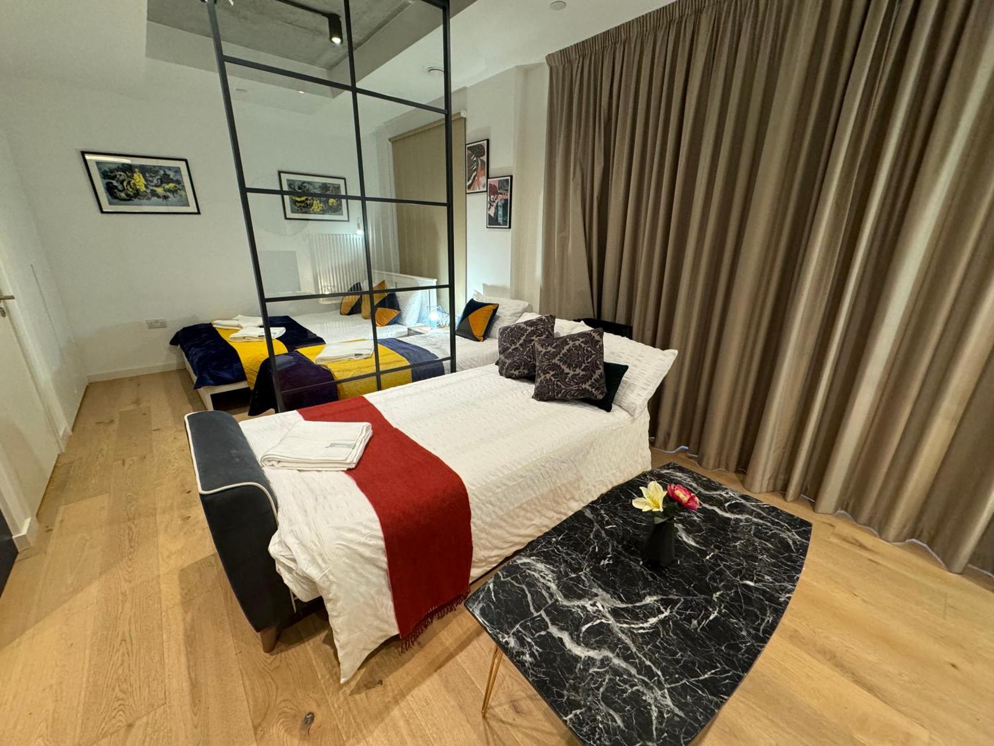 Amazing Cosy Apartment, Next To O2 Arena And Close To London Excel, Secure Parking Exterior photo
